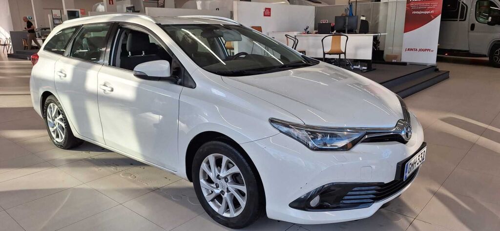 Toyota Auris 2017 Valkoinen