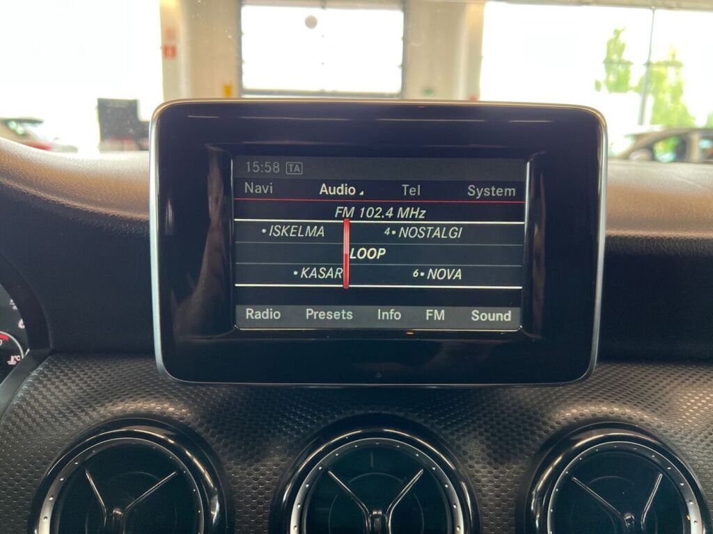 Mercedes-Benz A 2013 Musta