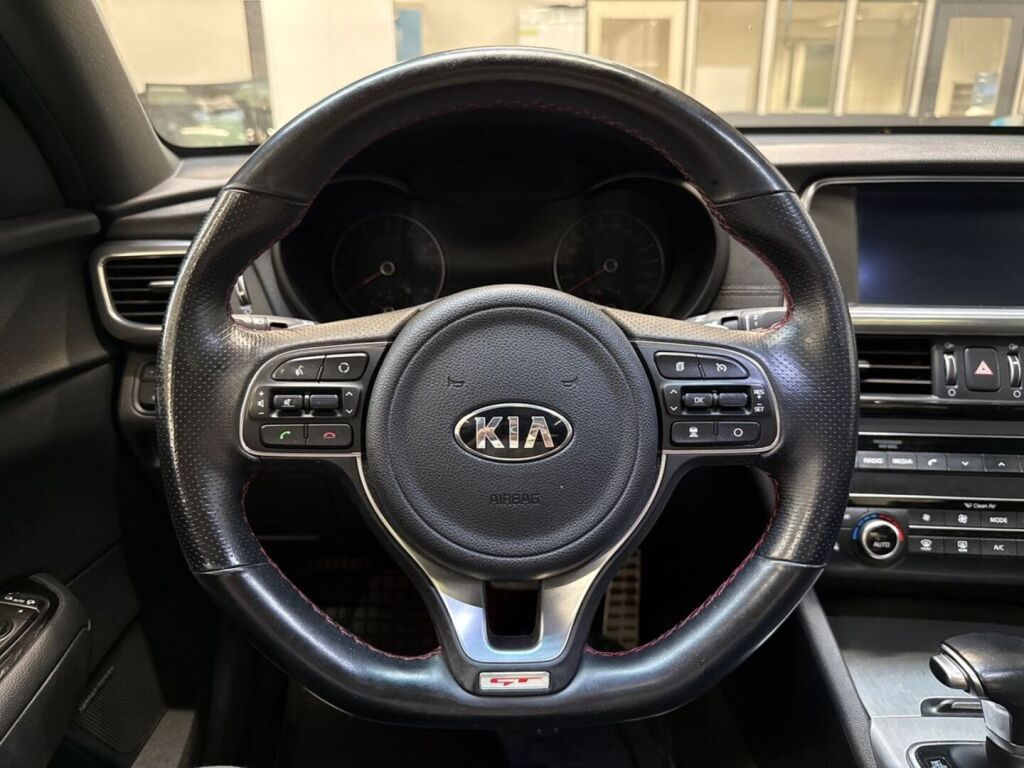 Kia Optima 2017 Musta