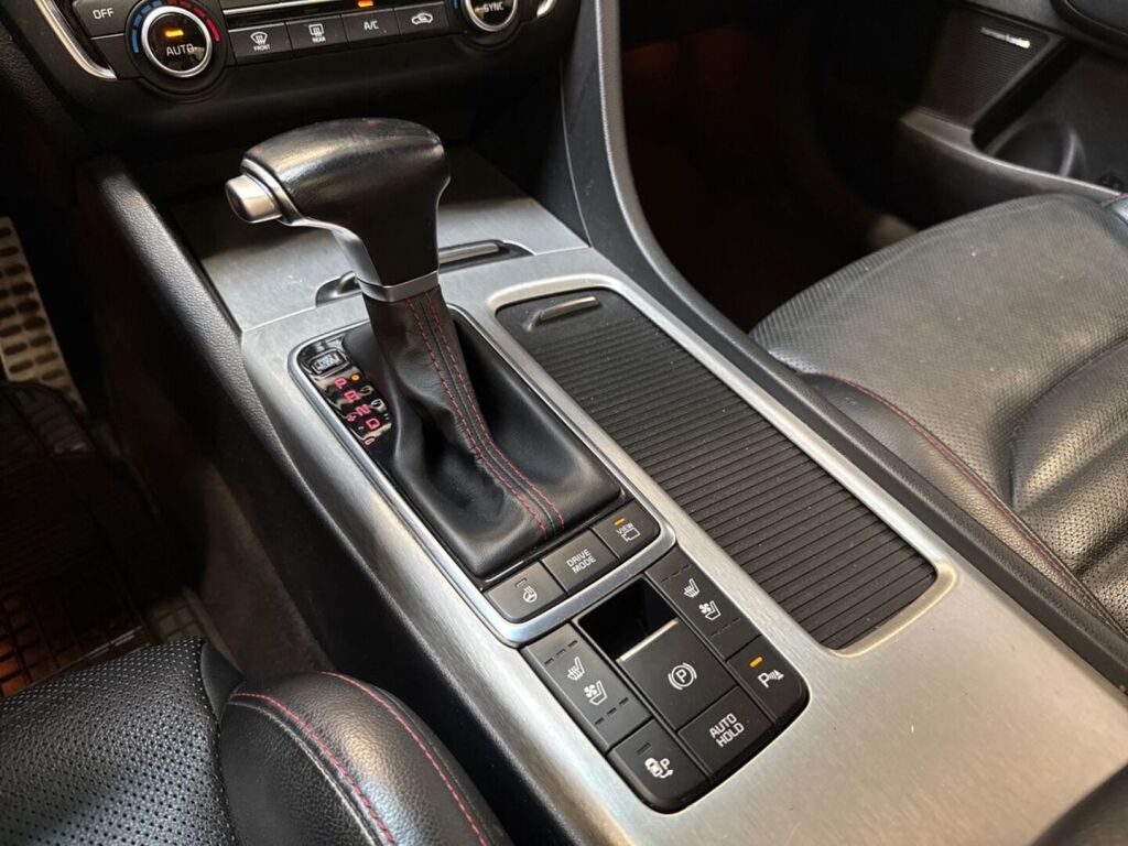 Kia Optima 2017 Musta