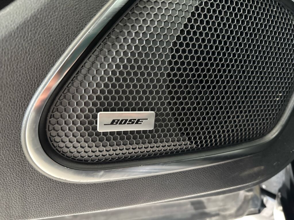 Renault Kadjar 2016 Musta