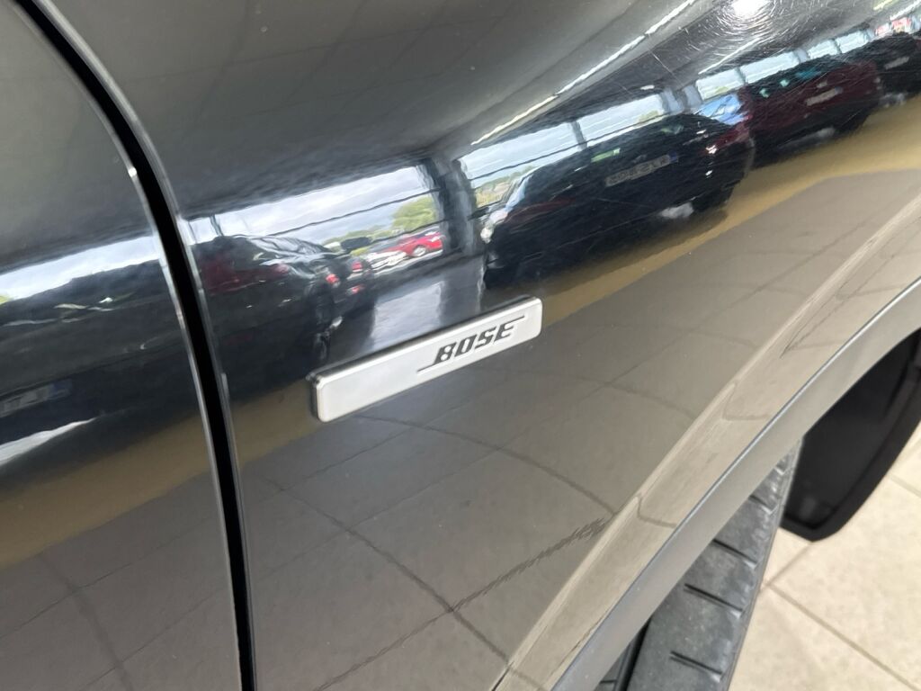 Renault Kadjar 2016 Musta