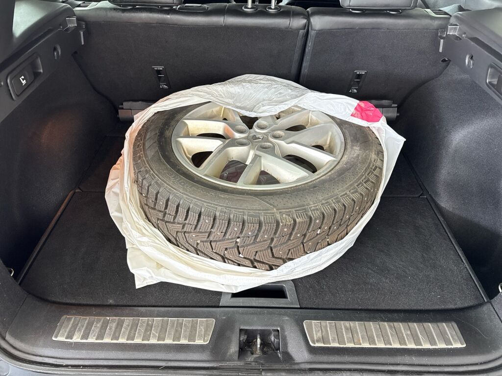 Renault Kadjar 2016 Musta