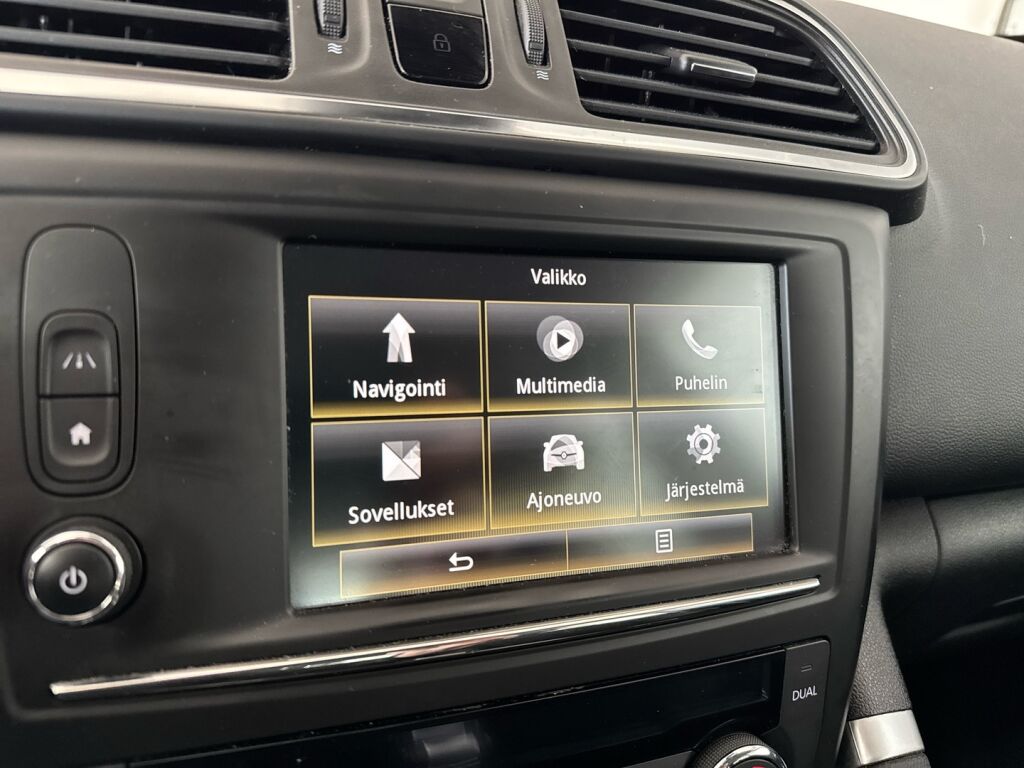 Renault Kadjar 2016 Musta