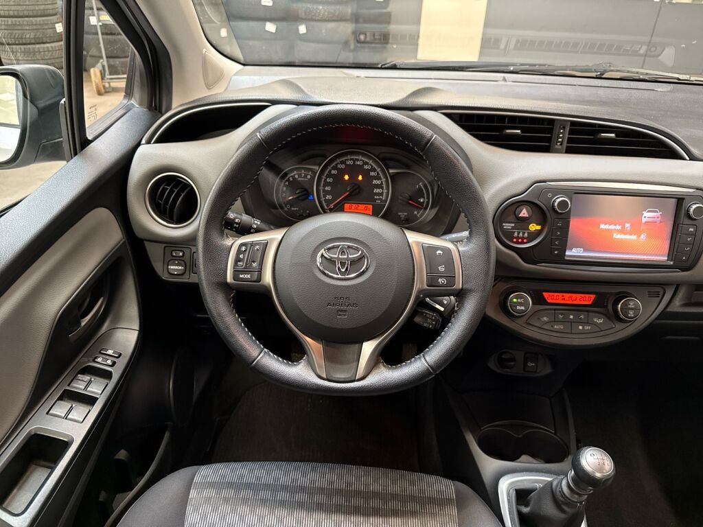 Toyota Yaris 2017 Hopea