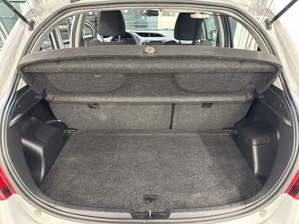 Toyota Yaris 2017 Hopea