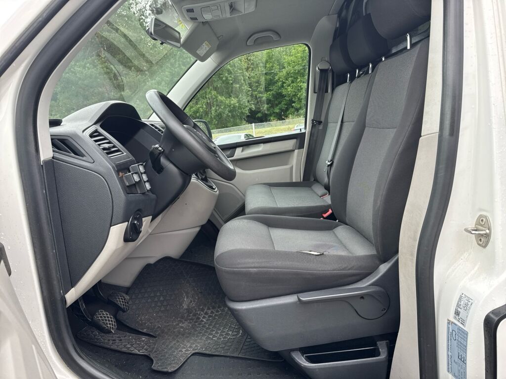 Volkswagen Transporter 2017 Valkoinen
