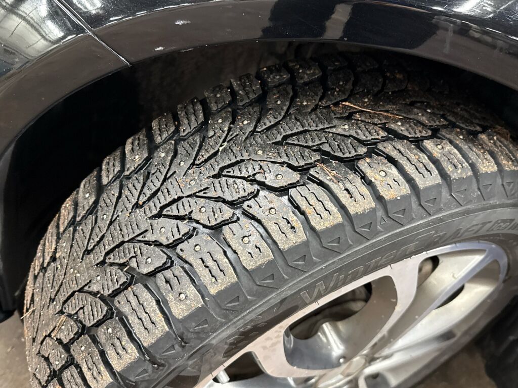 Mercedes-Benz C 2017 Musta