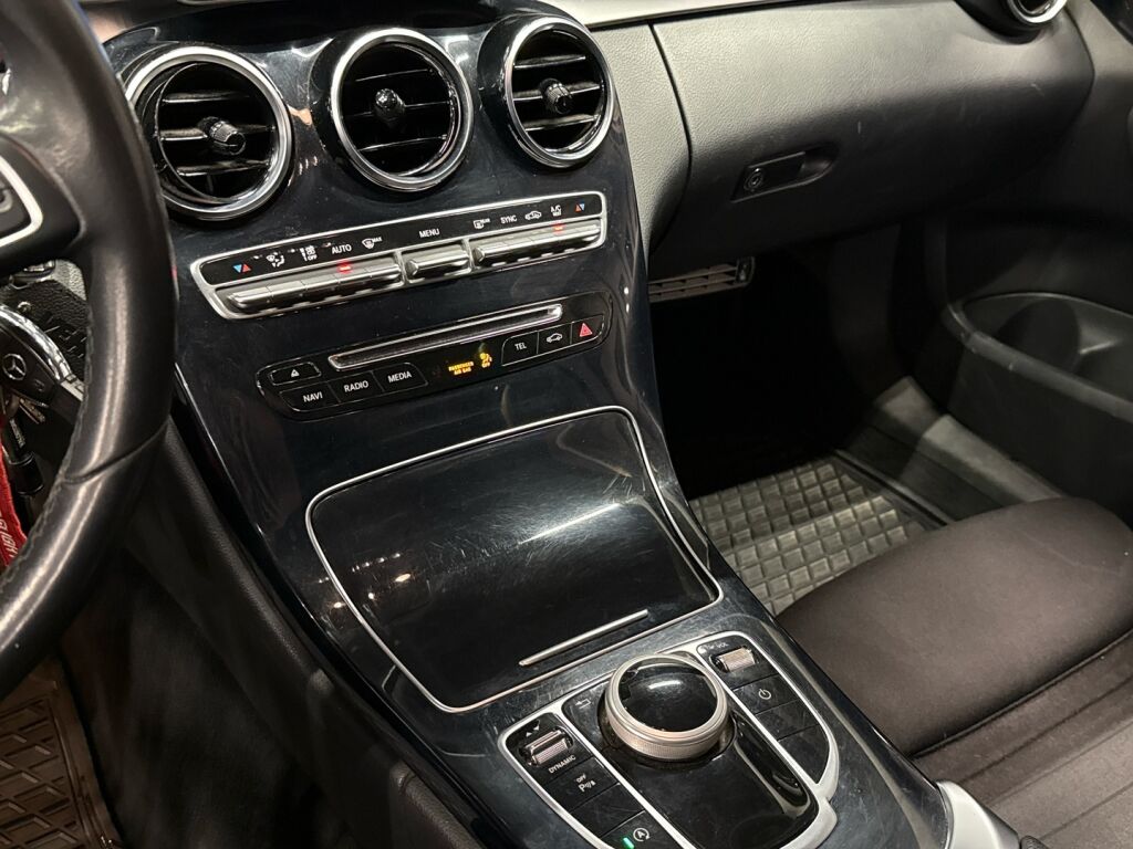 Mercedes-Benz C 2017 Musta