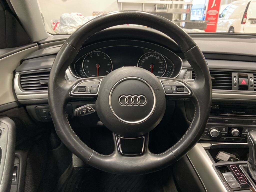 Audi A6 2017 Punainen