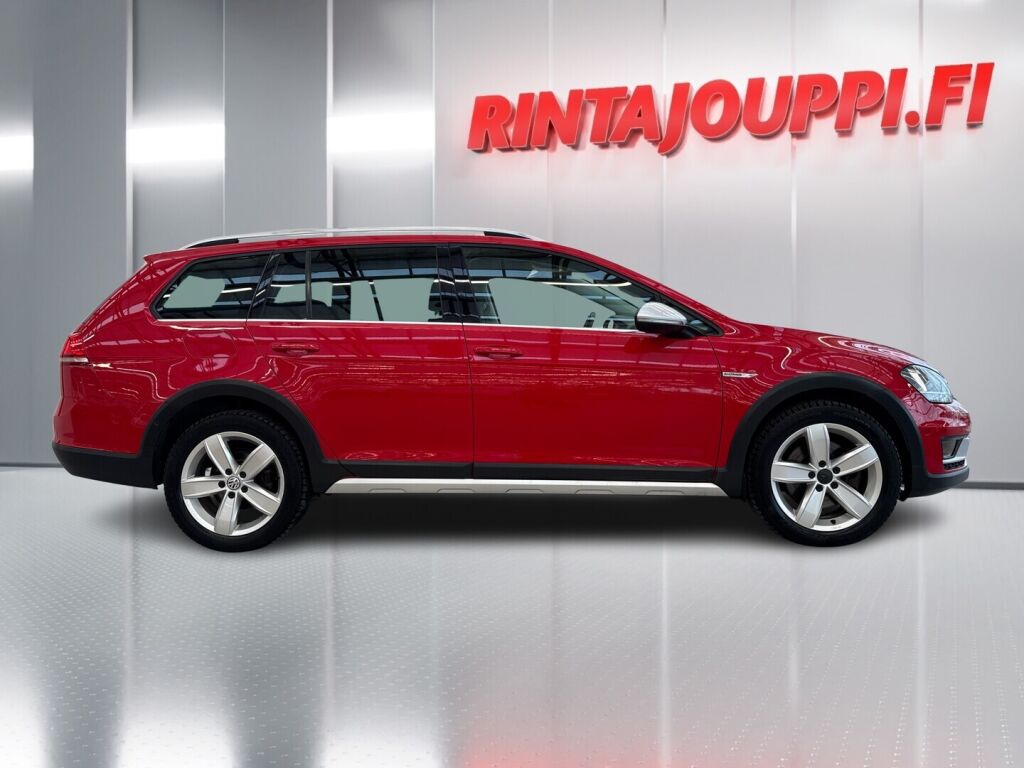 Volkswagen Golf 2017 Punainen