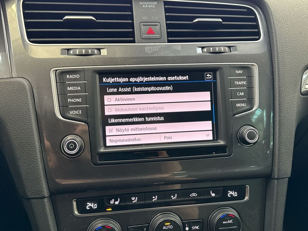 Volkswagen Golf 2017 Punainen