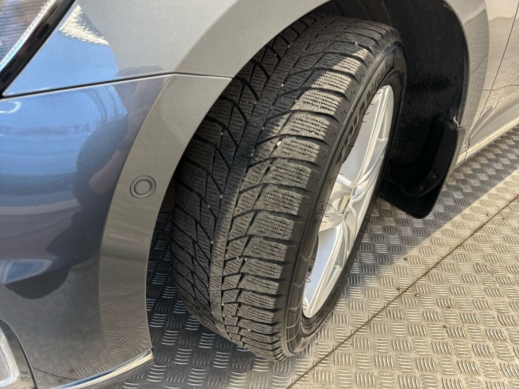 Volkswagen Passat 2017 Harmaa