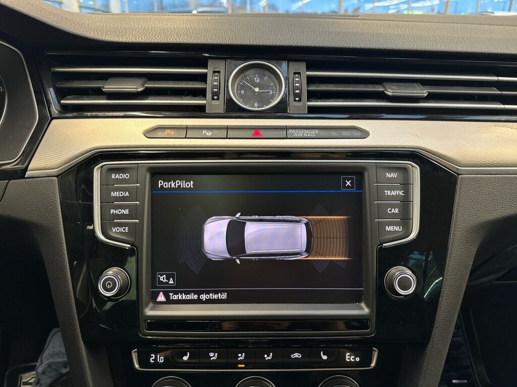 Volkswagen Passat 2017 Harmaa