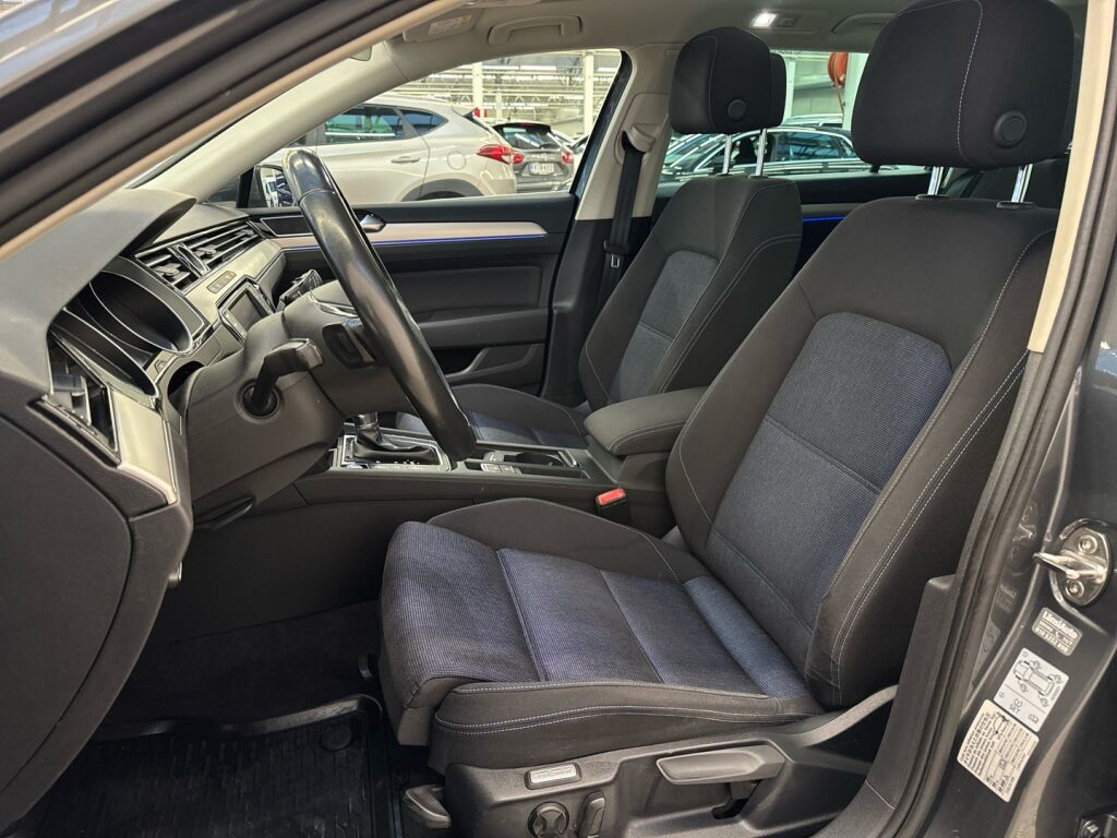 Volkswagen Passat 2017 Harmaa