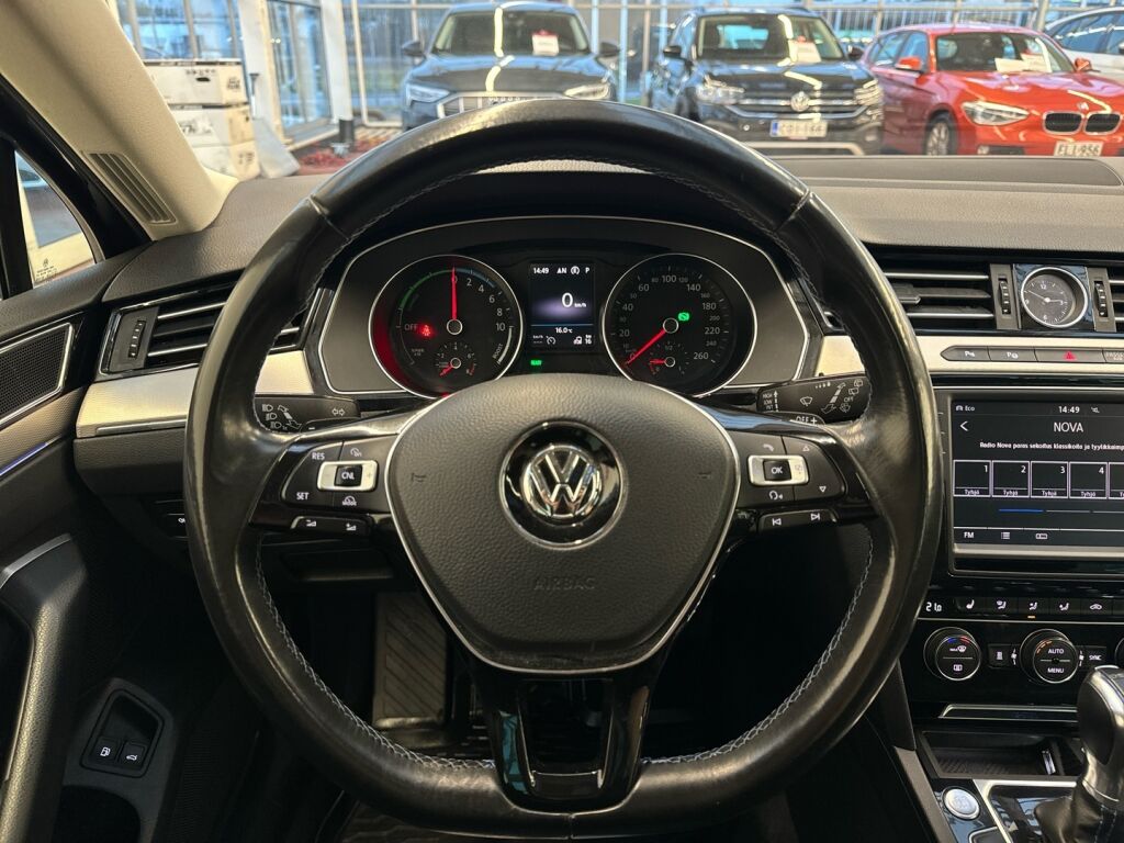 Volkswagen Passat 2017 Harmaa