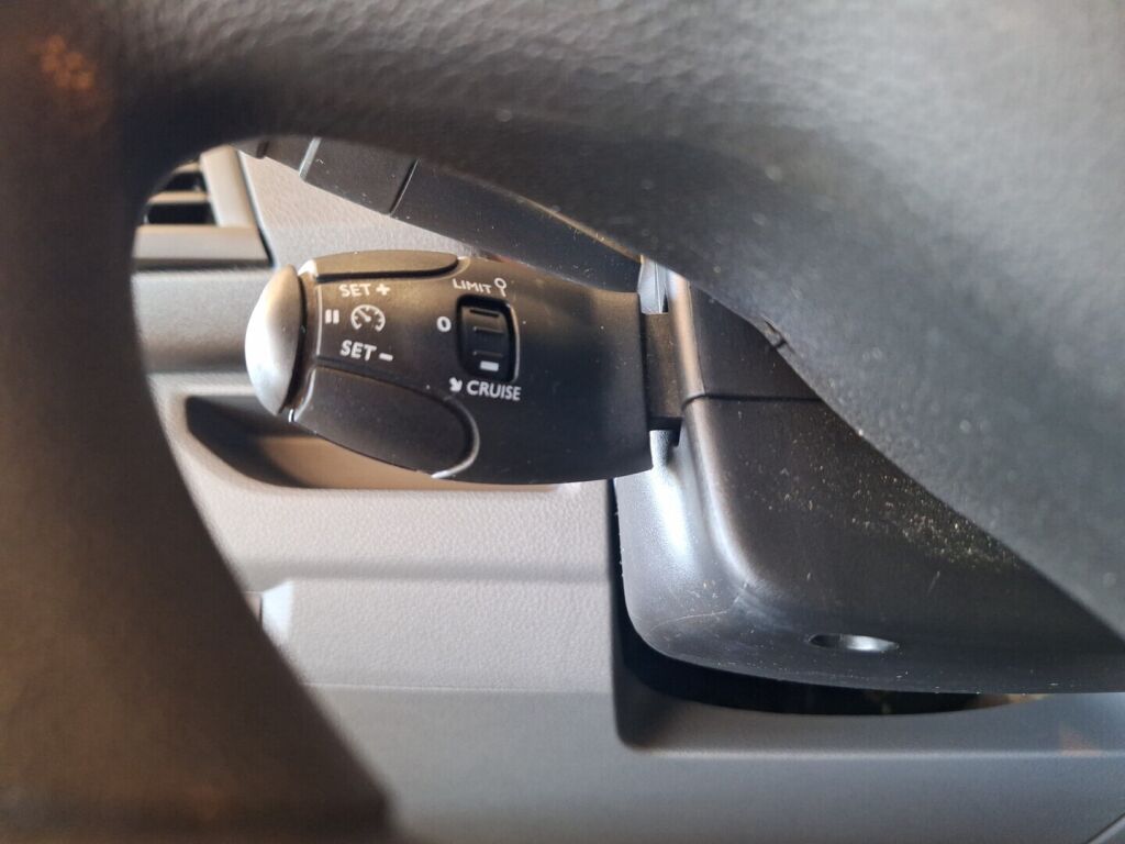 Peugeot Expert 2017 Valkoinen