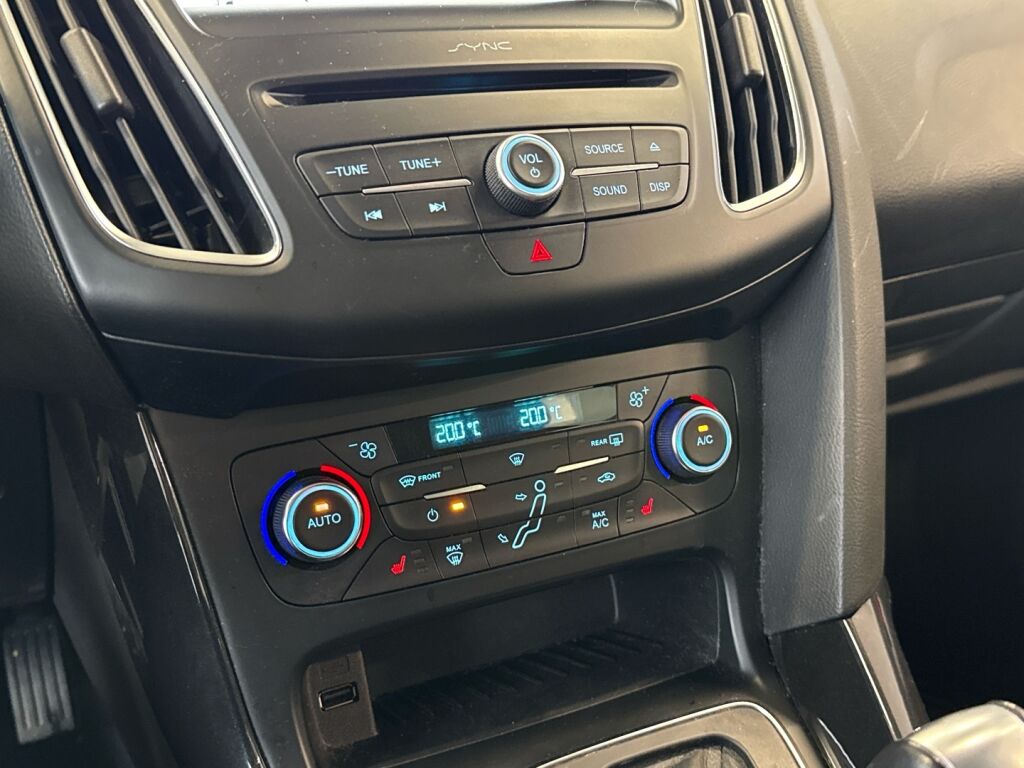 Ford Focus 2017 Sininen