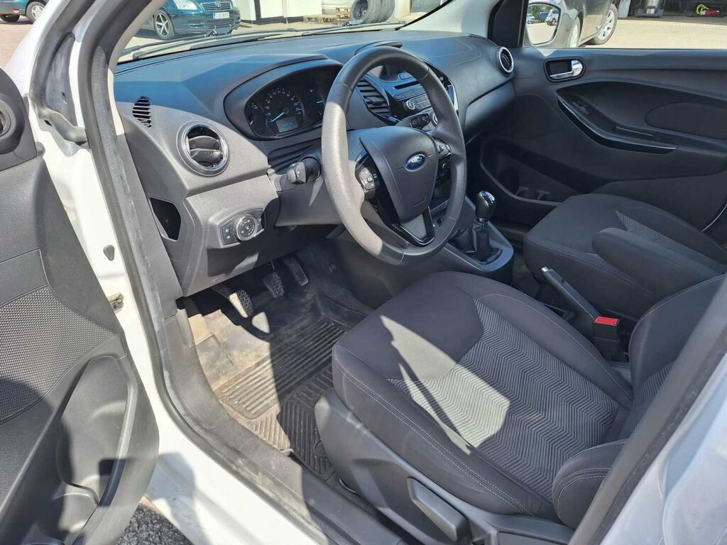 Ford KA+ 2017 Valkoinen