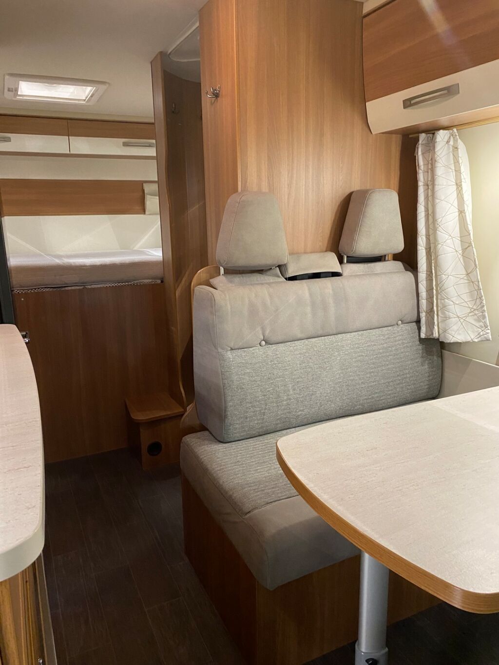 Eura mobil Activa One 690 HB 2017 Valkoinen