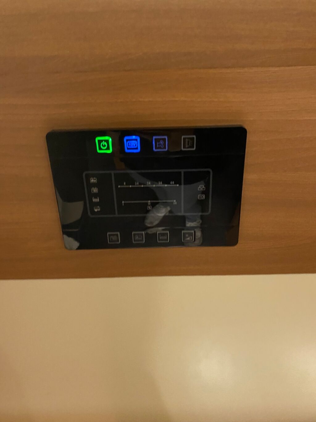 Eura mobil Activa One 690 HB 2017 Valkoinen