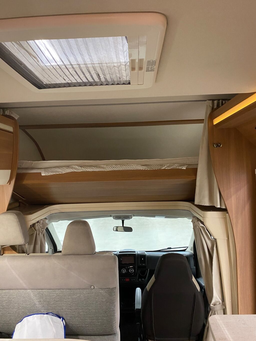 Eura mobil Activa One 690 HB 2017 Valkoinen