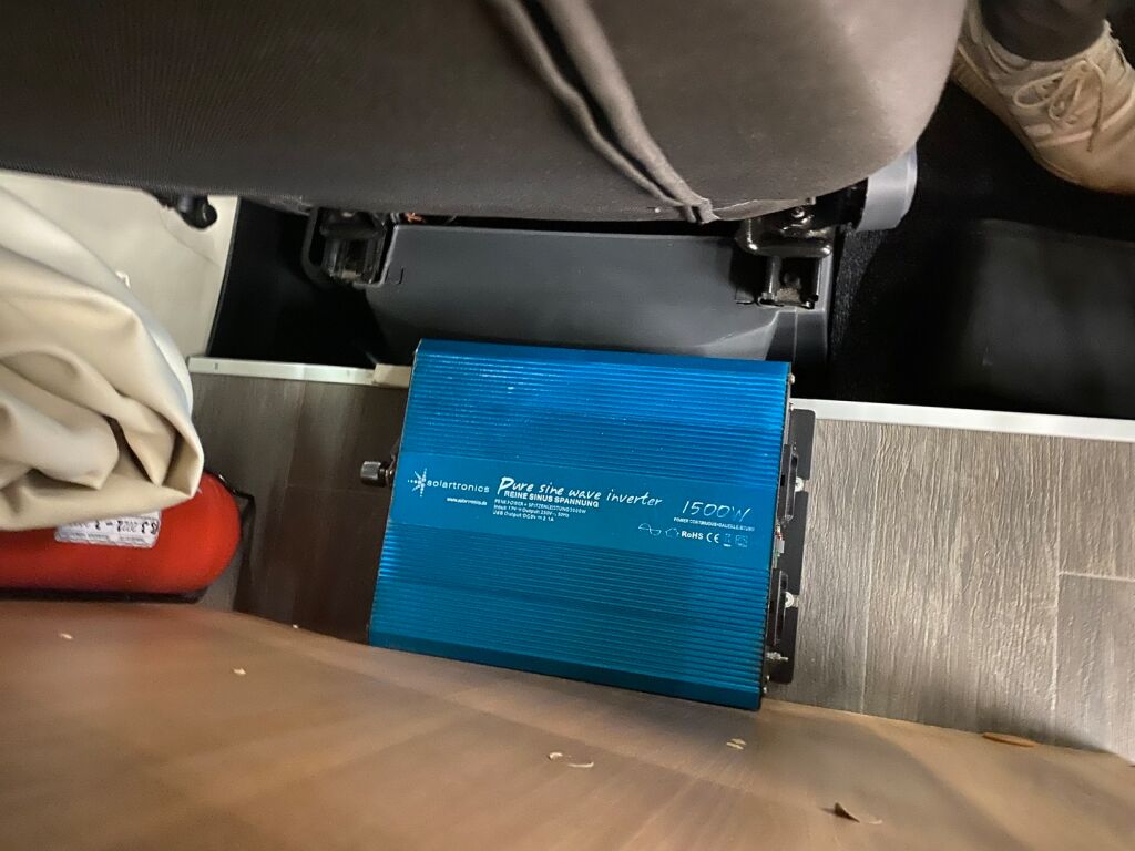 Eura mobil Activa One 690 HB 2017 Valkoinen