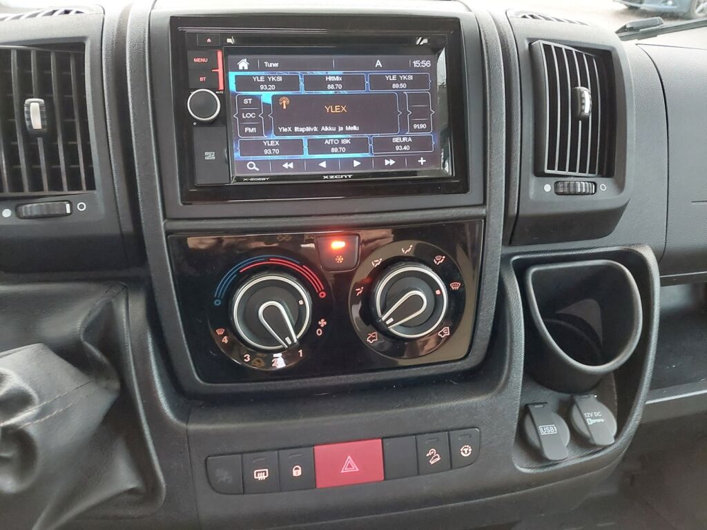 Eura mobil Activa One 690 HB 2017 Valkoinen