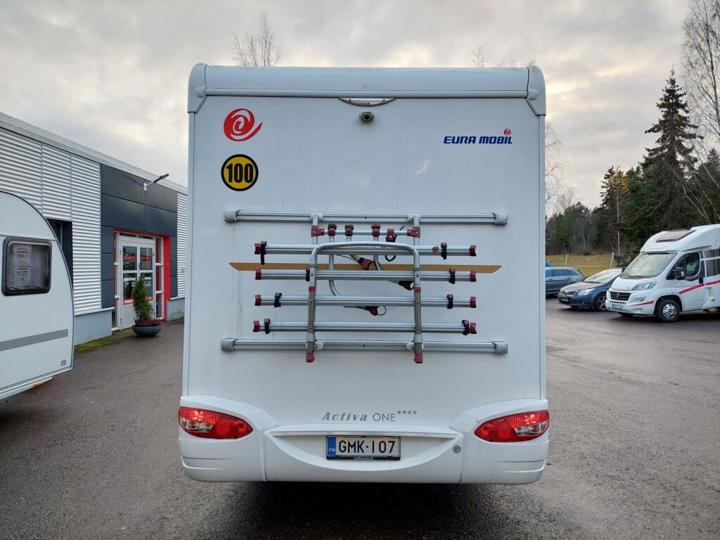 Eura mobil Activa One 690 HB 2017 Valkoinen