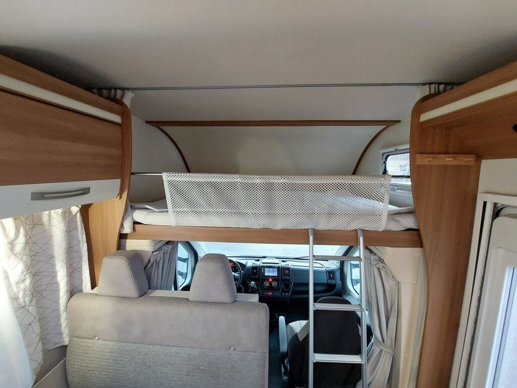 Eura mobil Activa One 690 HB 2017 Valkoinen