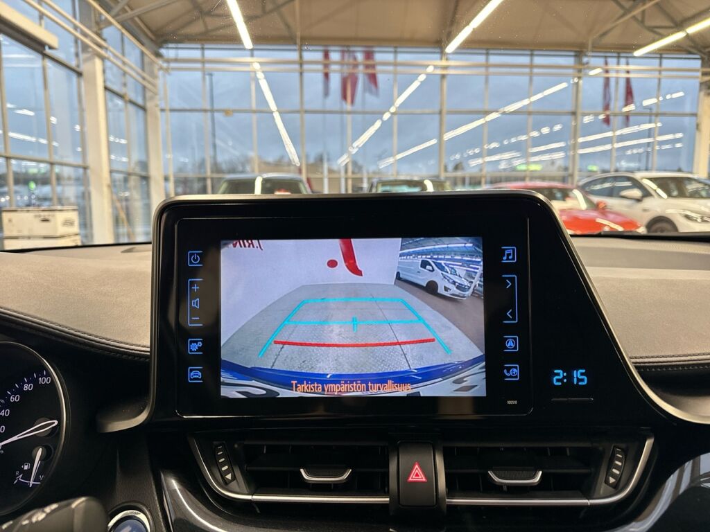 Toyota C-HR 2017 Sininen