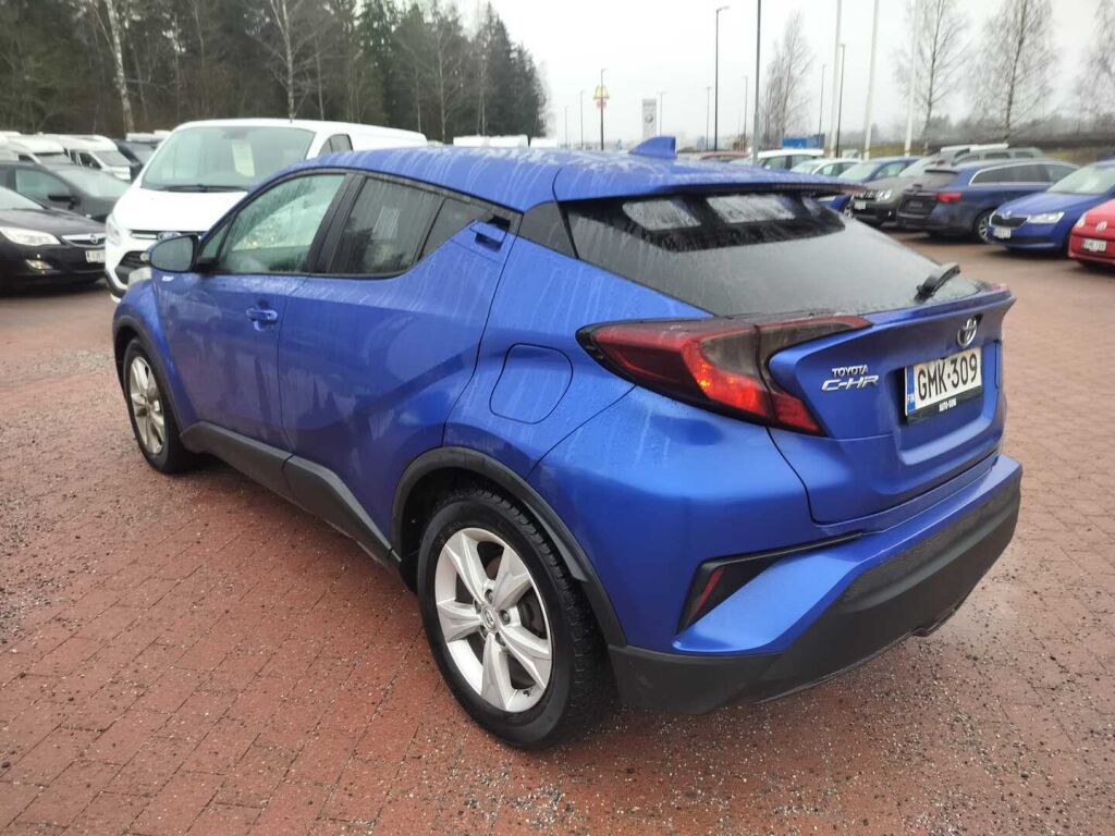Toyota C-HR 2017 Sininen