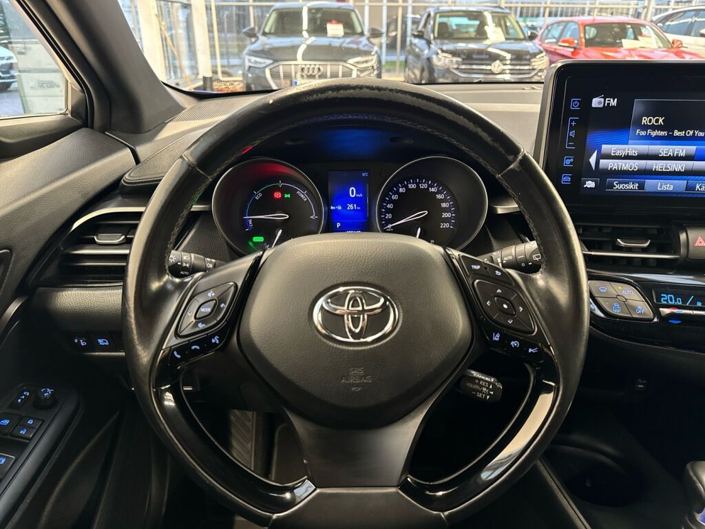 Toyota C-HR 2017 Sininen