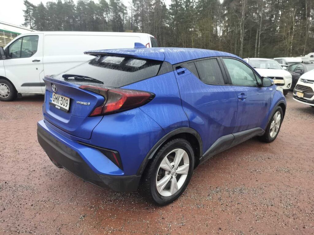 Toyota C-HR 2017 Sininen