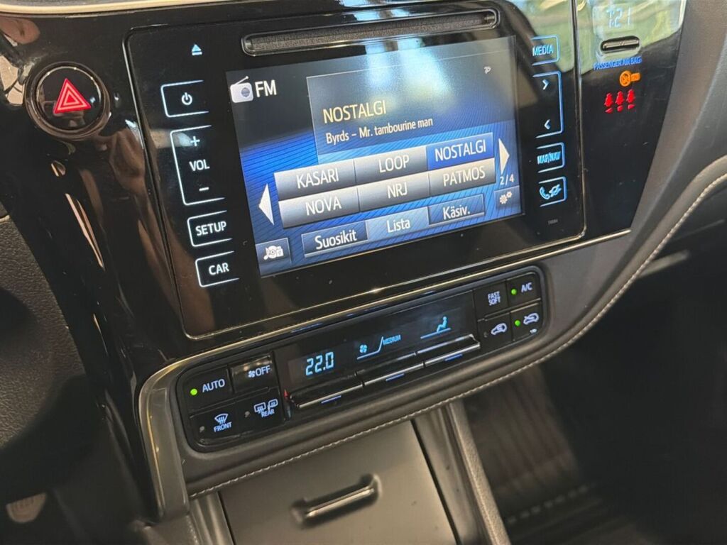 Toyota Auris 2017 Harmaa