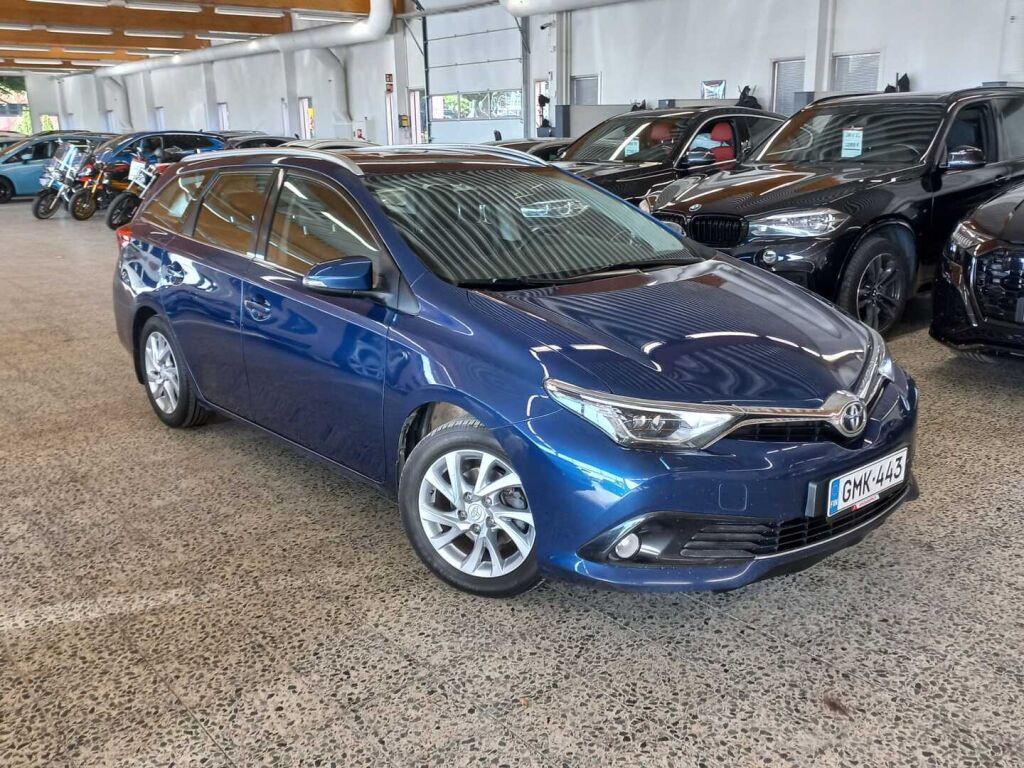 Toyota Auris 2017 Sininen