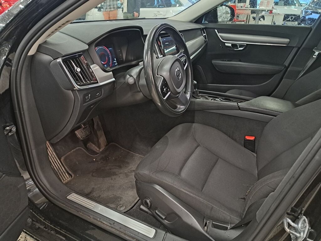Volvo V90 2016 Musta