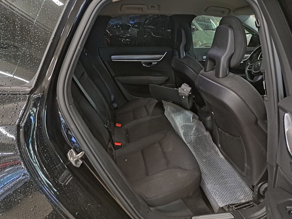 Volvo V90 2016 Musta