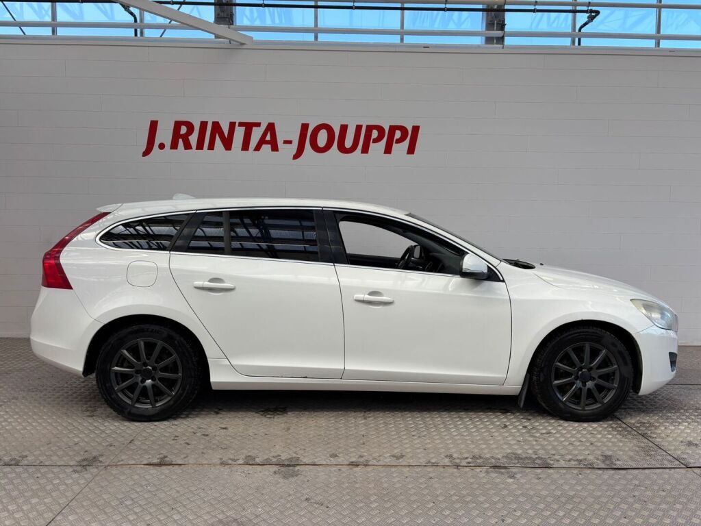 Volvo V60 2011 Valkoinen
