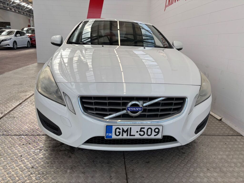 Volvo V60 2011 Valkoinen