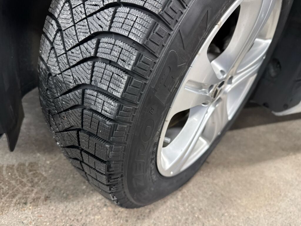 Mercedes-Benz E 2017 Harmaa