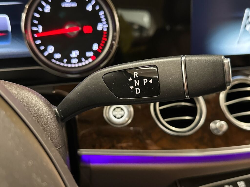 Mercedes-Benz E 2017 Harmaa