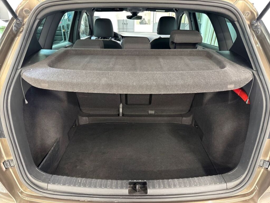 Seat Ateca 2017 Ruskea (beige)