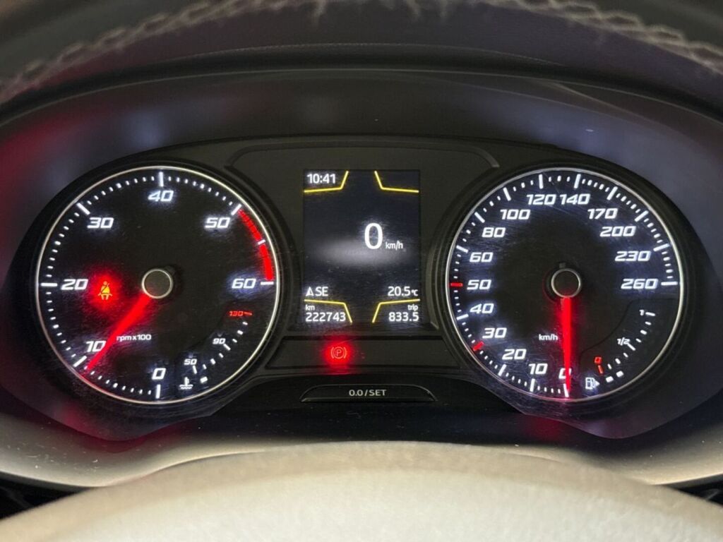 Seat Ateca 2017 Ruskea (beige)