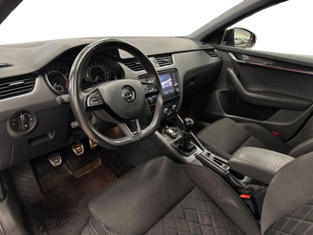 Skoda Octavia 2017 Harmaa