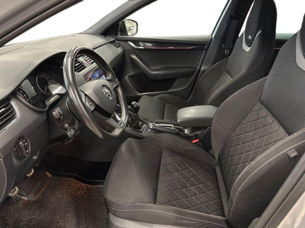 Skoda Octavia 2017 Harmaa