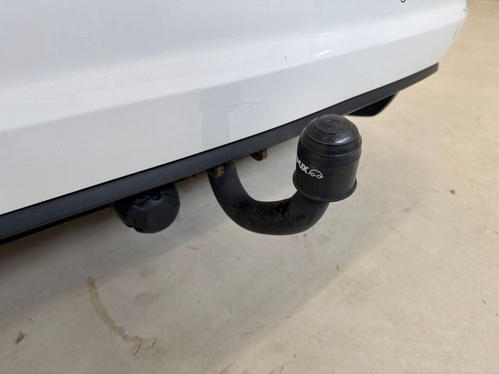 Volkswagen Touran 2017 Valkoinen
