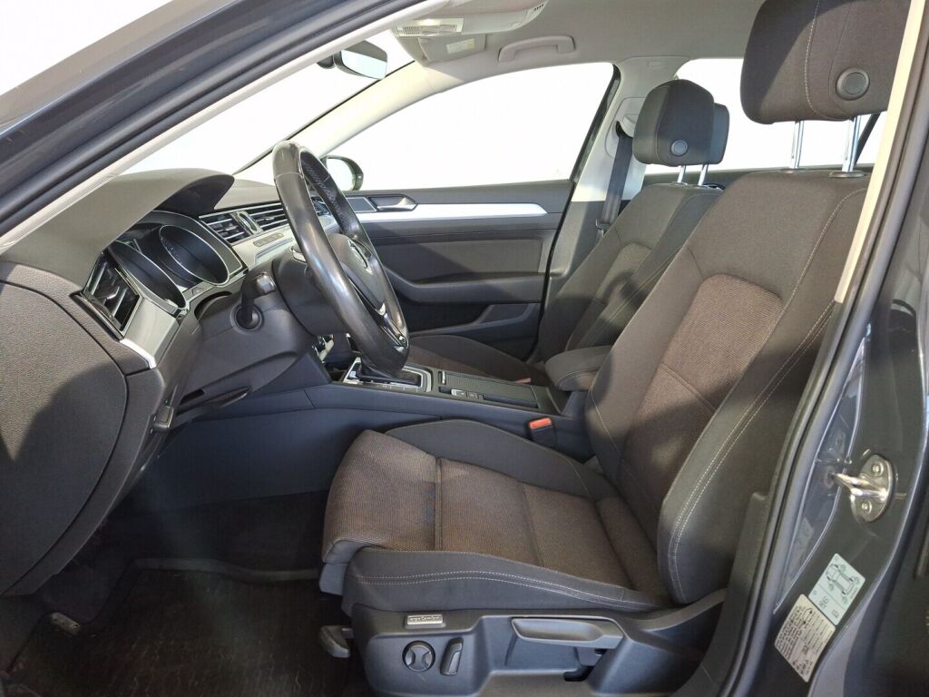 Volkswagen Passat 2017 Harmaa