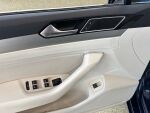 Volkswagen Passat 2017 Sininen