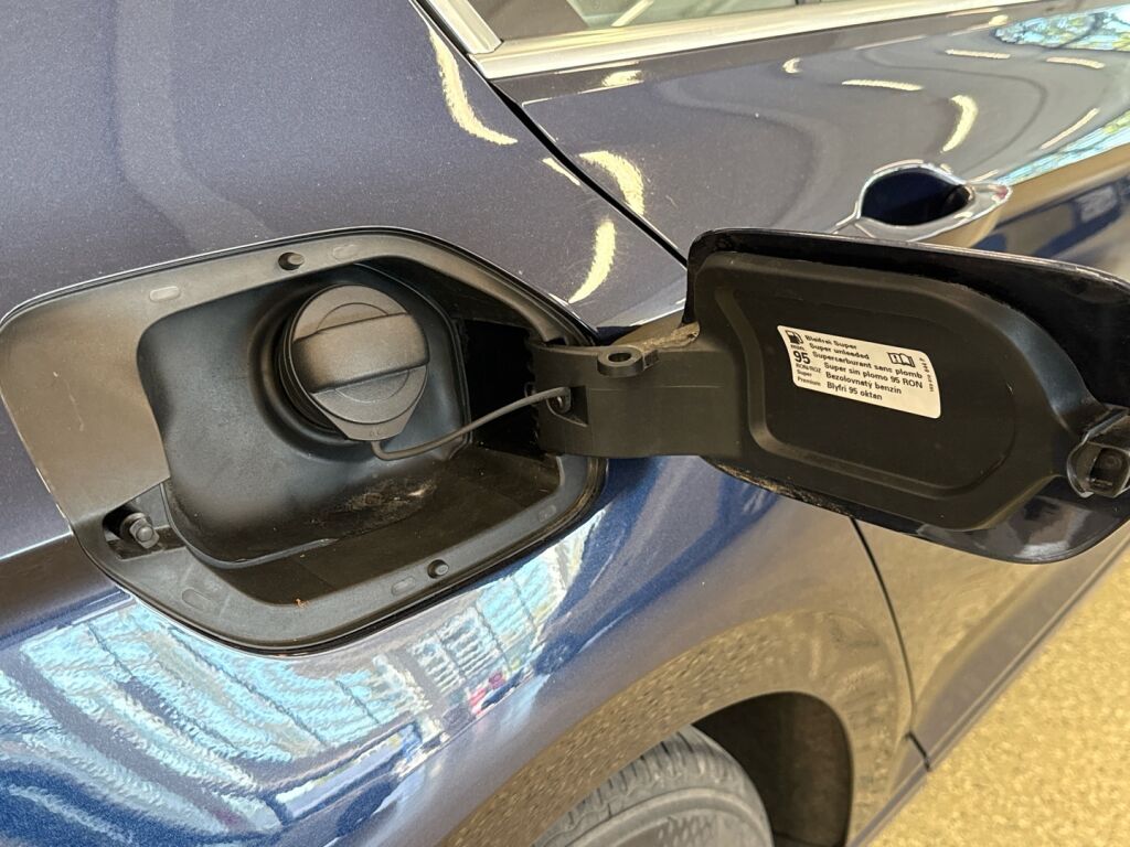 Volkswagen Passat 2017 Sininen